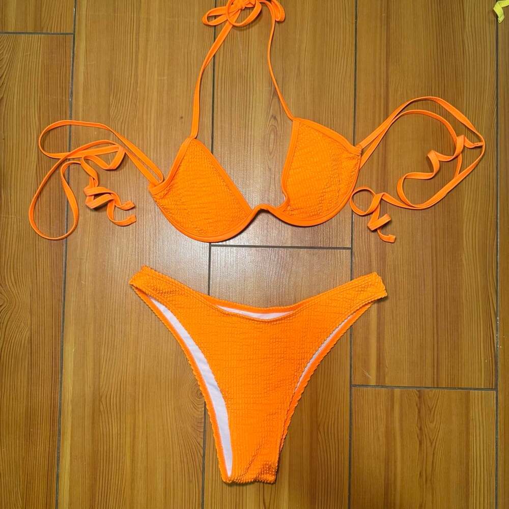 Medium orange bikini set with